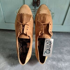 The Leather Collection Shoes Womens 8.5 Suede Lace Up Fringe Tan NEW Old Stock
